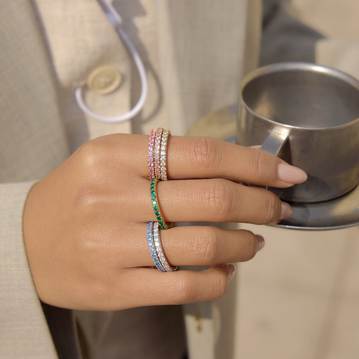 Simple Circle Stainless Steel Waterproof Gold Color Zircon Minimalist Rings h5 Picture4