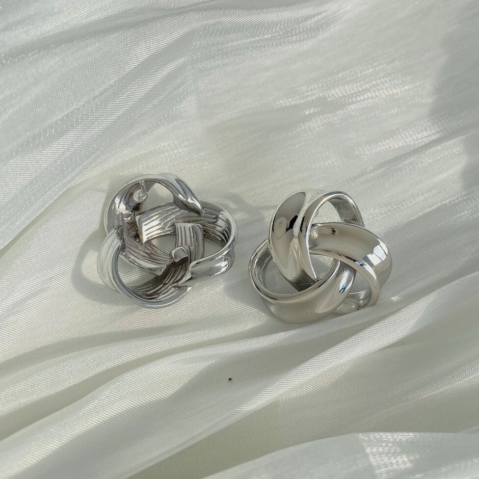Simple Twist Stainless Steel Waterproof Gold Color Women's Stud Earrings h5Picture4