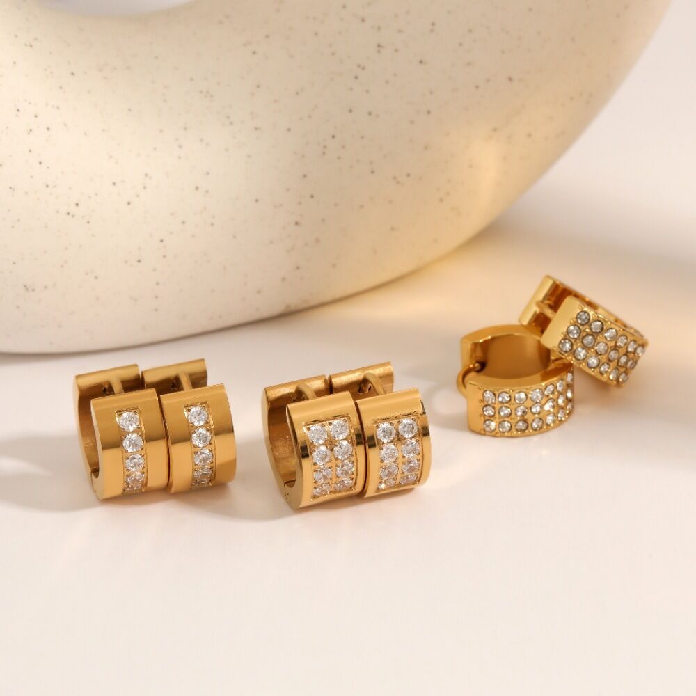Classic Circle Stainless Steel Waterproof Rhinestone Stud Earrings 2