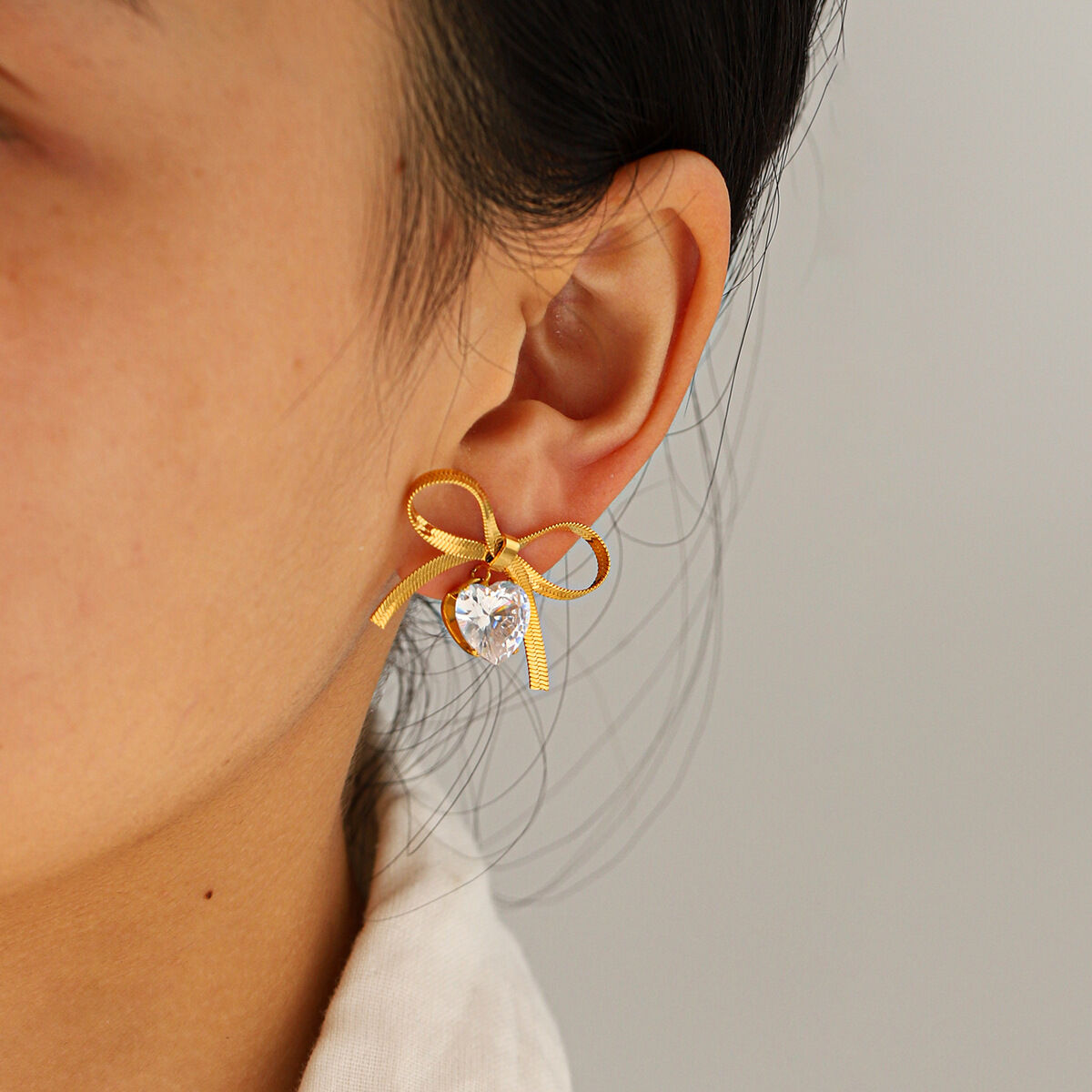 Boucles d'oreilles puces pour femmes, simples, en acier inoxydable, étanches, couleur or, avec zircon. h5 Image5