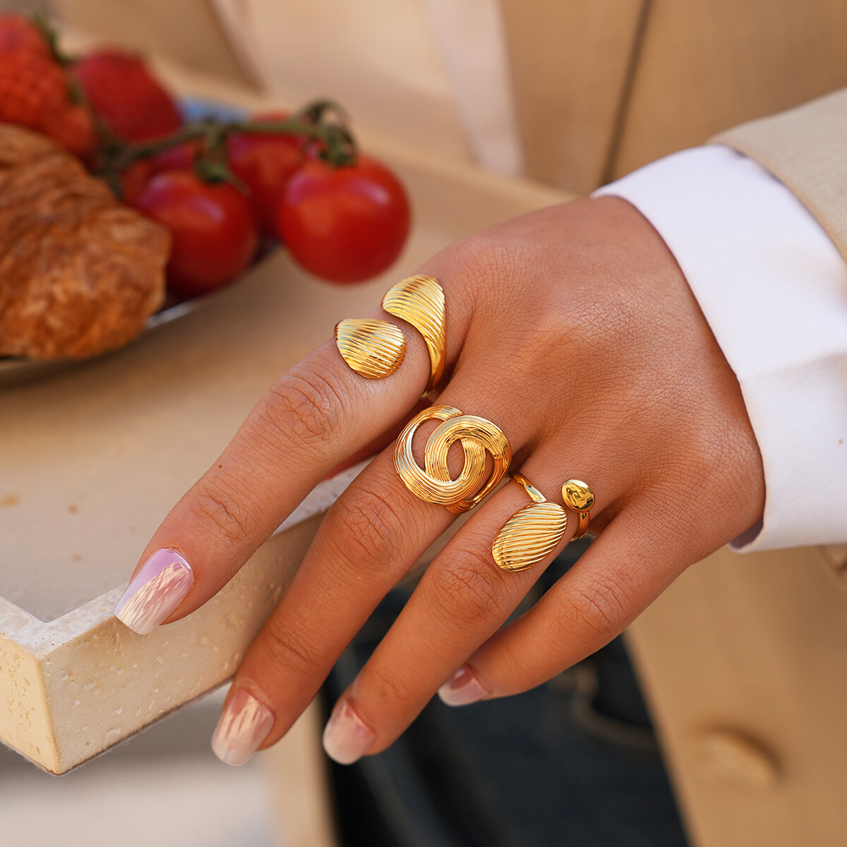 Anelli da donna in acciaio inossidabile color oro, di forma irregolare, impermeabili, adatti a tutti i giorni