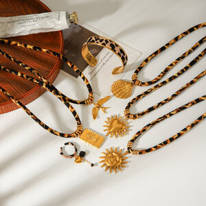 Leopard Print Stainless Steel Waterproof Gold Color Women's Pendant Necklaces h5 Picture4