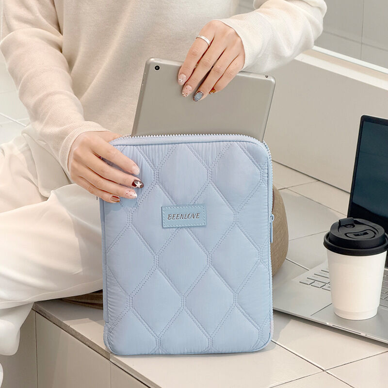 Office Style Quilted Stitching Solid Color Women's Laptop Bag Picture3