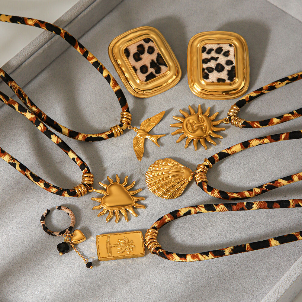 Leopard Print Stainless Steel Waterproof Gold Color Women's Pendant Necklaces h5Picture5