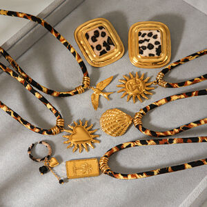 Leopard Print Stainless Steel Waterproof Gold Color Women's Pendant Necklaces h5 Picture5