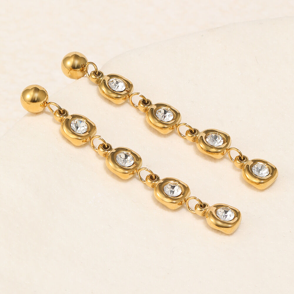 Luxuriöse, elegante Quasten-Ohrhänger aus Edelstahl in Goldfarbe mit Zirkonia für Damen h5 Bild4
