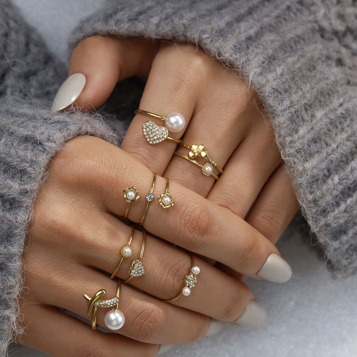 Anelli da donna con pietre preziose, in acciaio inossidabile, impermeabili, con perle artificiali e cristalli color oro, semplici e a forma di trifoglio a forma di cuore