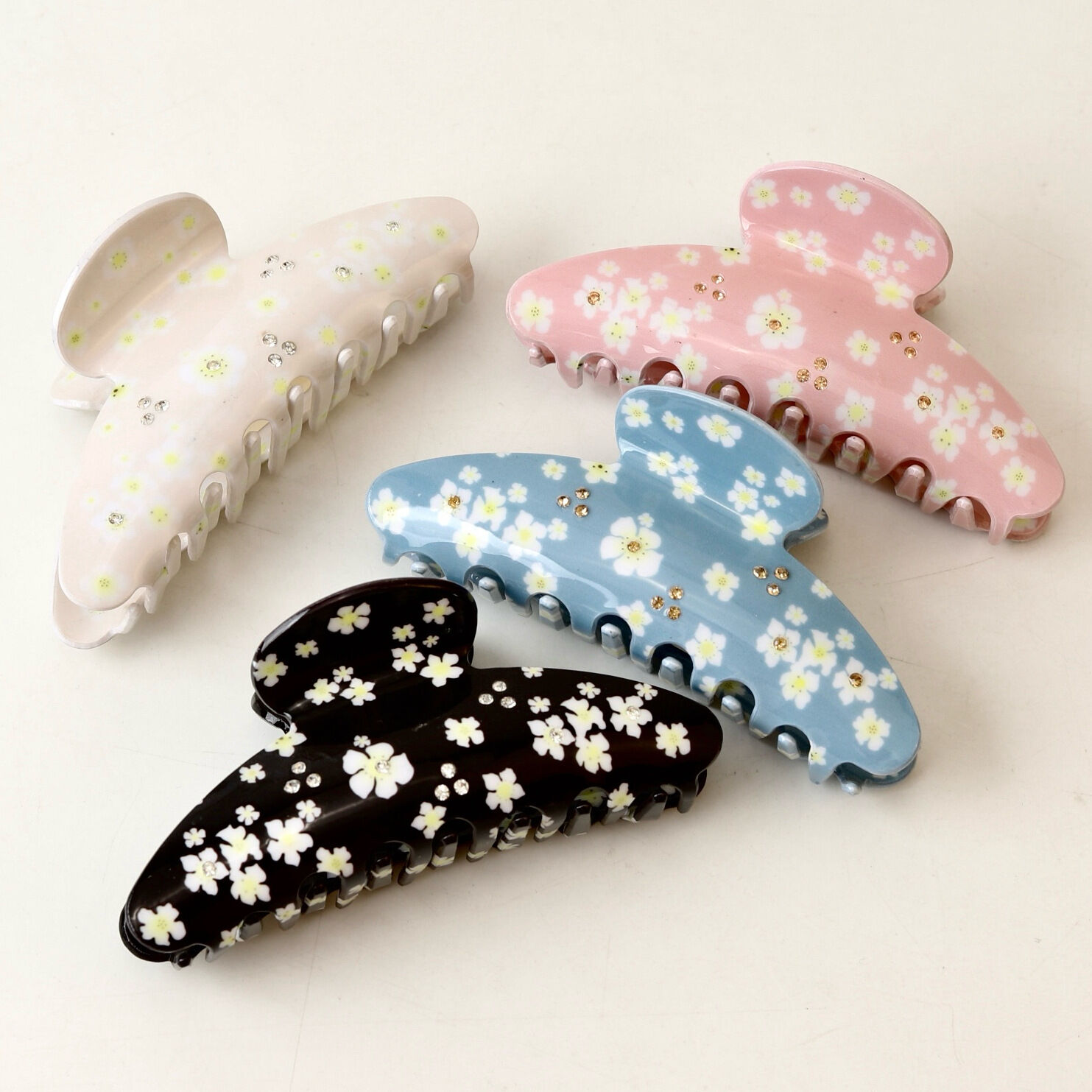 Romantic Series Sweet Flower Acetate Women's Hair Claws 2