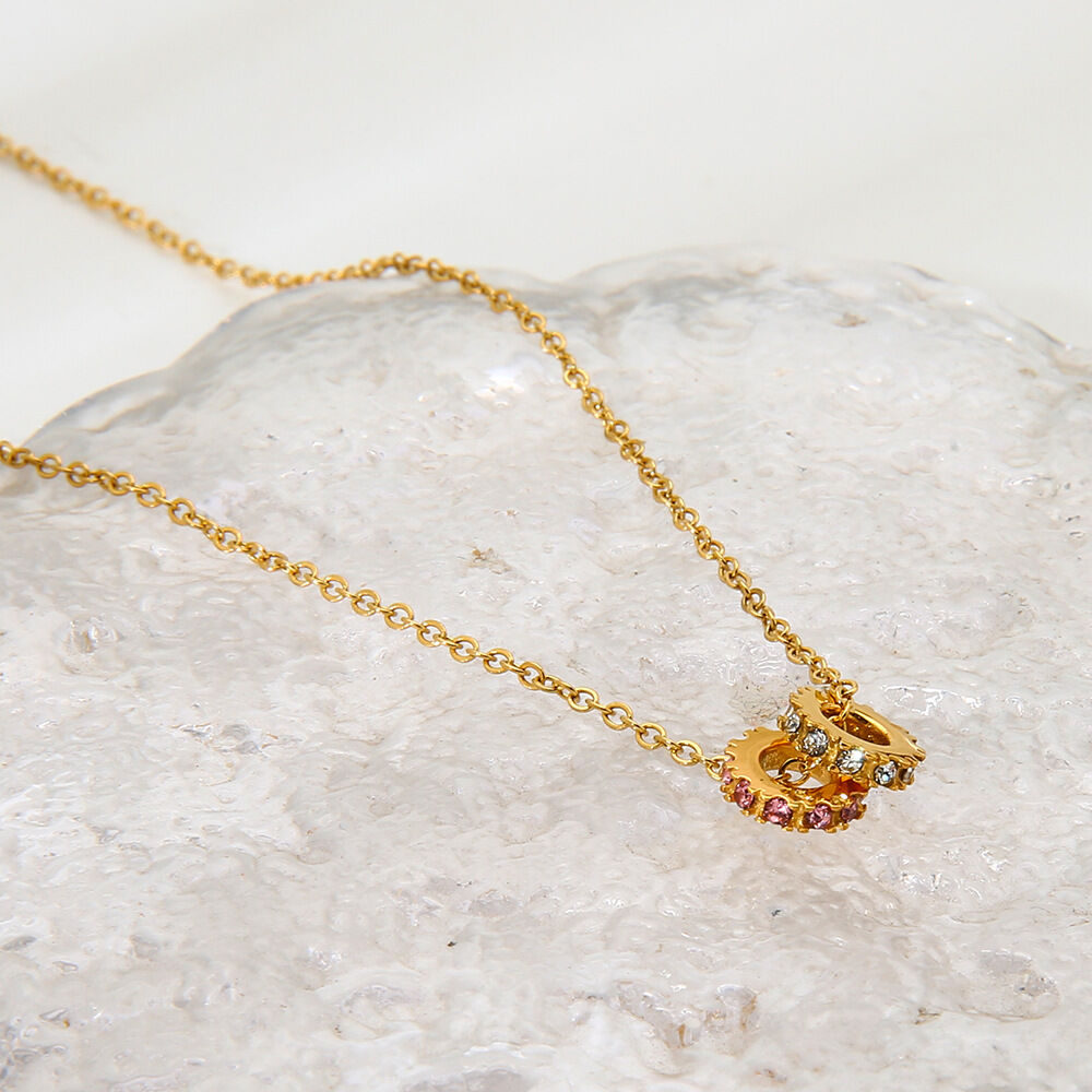 Schlichte, elegante, kreisförmige Blumenanhänger-Halskette aus Edelstahl, wasserdicht, goldfarben, mit Zirkonia-Motiv h5Bild4
