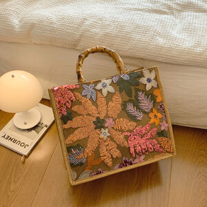 Light Luxury Beaded Embroidered Flower Women's Handbag h5 Picture2