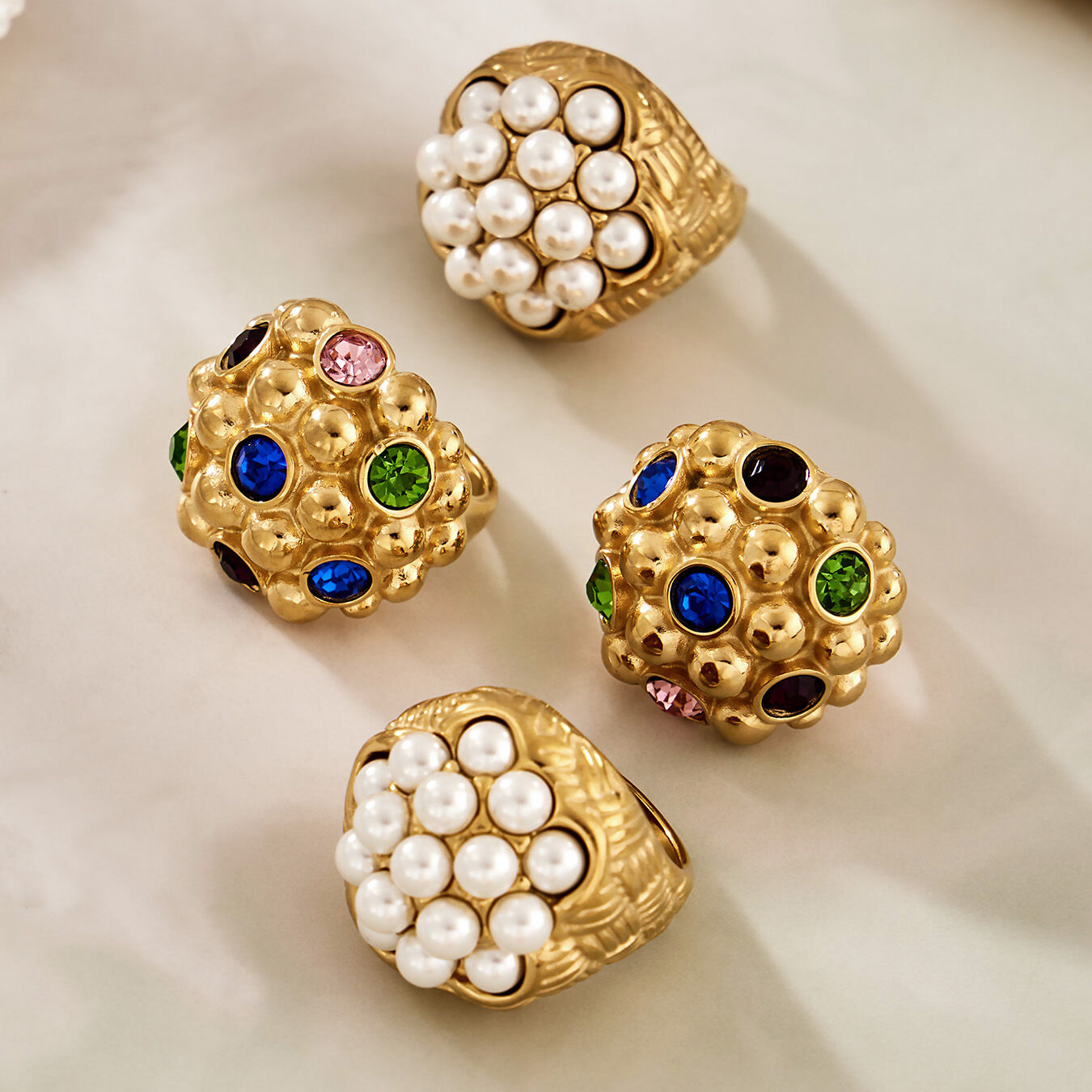 Luxurious Retro Flower Stainless Steel Waterproof Zircon Pearl Statement Rings Picture4
