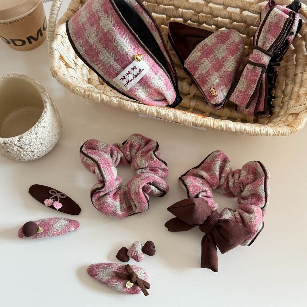 Einfache Haarspangen aus kariertem Stoff der Serie „Sweet Plaid“ für Damen h5Bild2