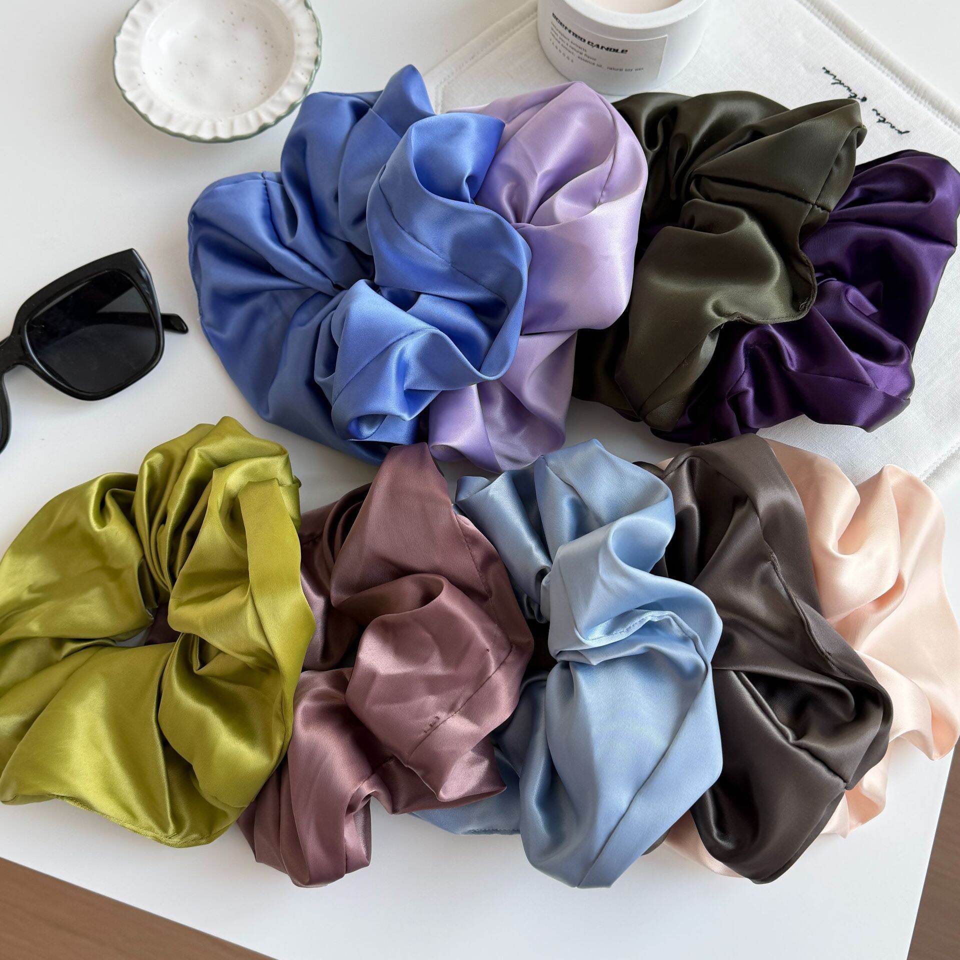 Classic Solid Color Fabric Women's Scrunchies 2
