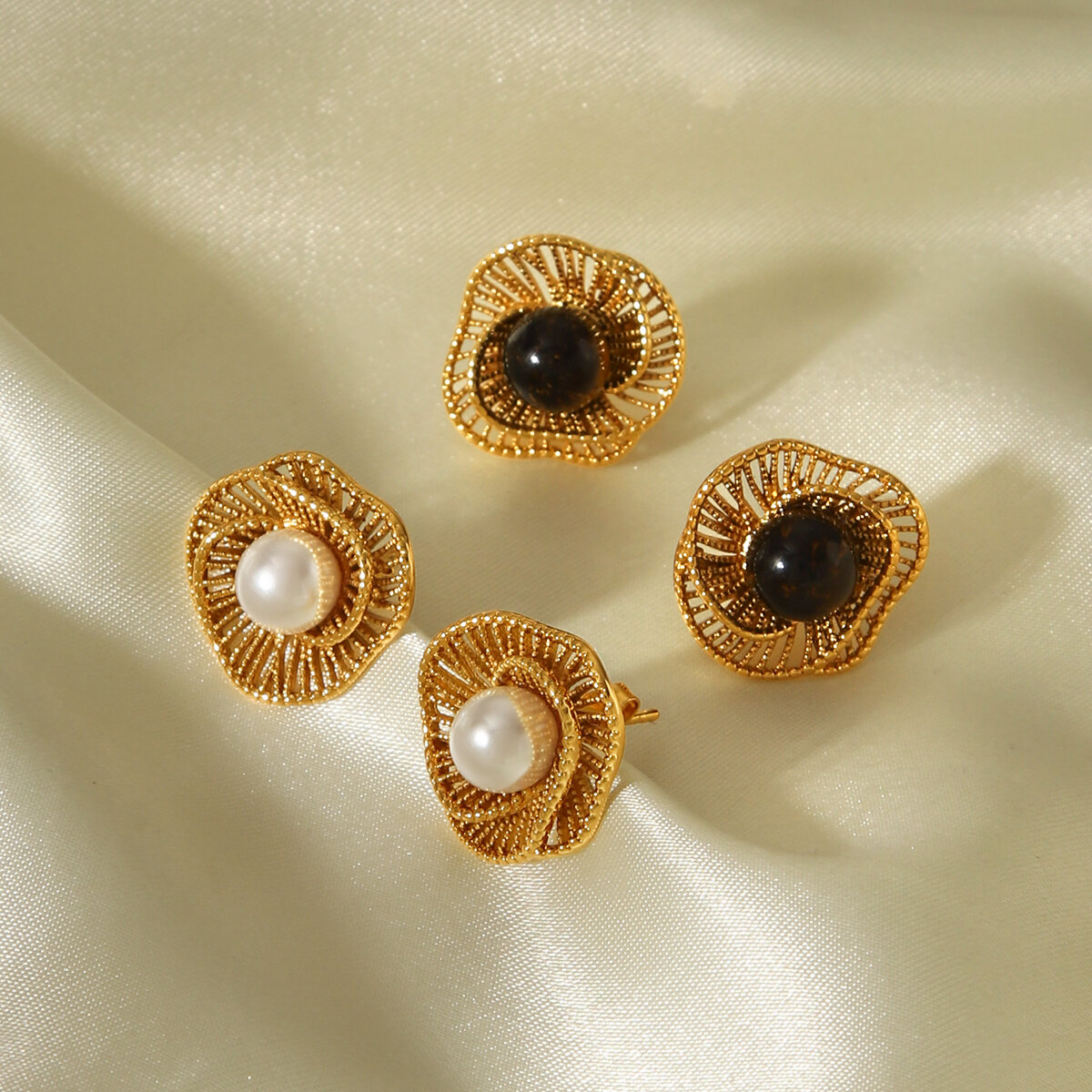 Simple Retro Flower Stainless Steel Waterproof   Gold Color  Natural Stone Pearl Women's Stud Earrings Picture5