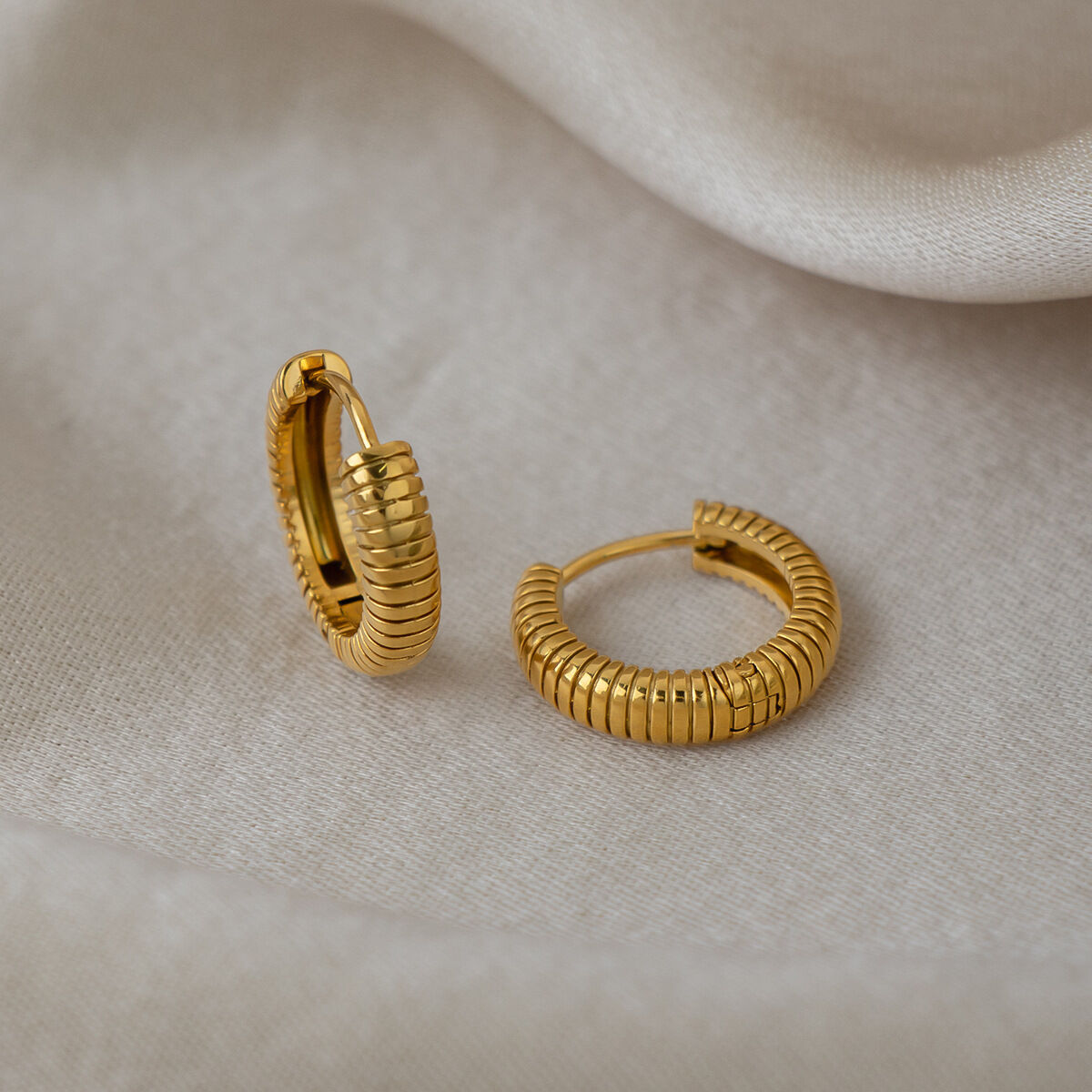 Simple Series Simple Circle Stainless Steel Waterproof Gold Color Women's Hoop Earrings h5 Picture3