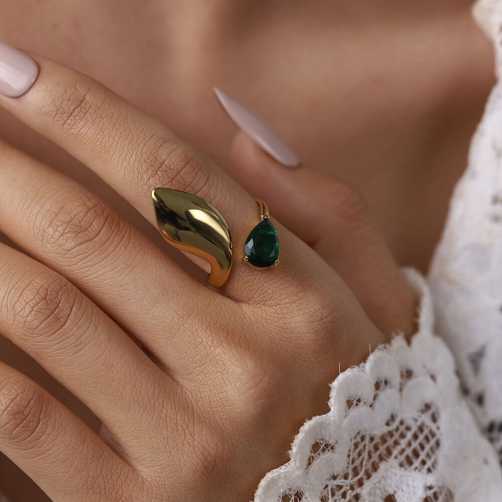 Elegante, unregelmäßig geformte, wasserdichte Damenringe aus Edelstahl in Goldfarbe mit Zirkonia-Edelsteinen Bild2