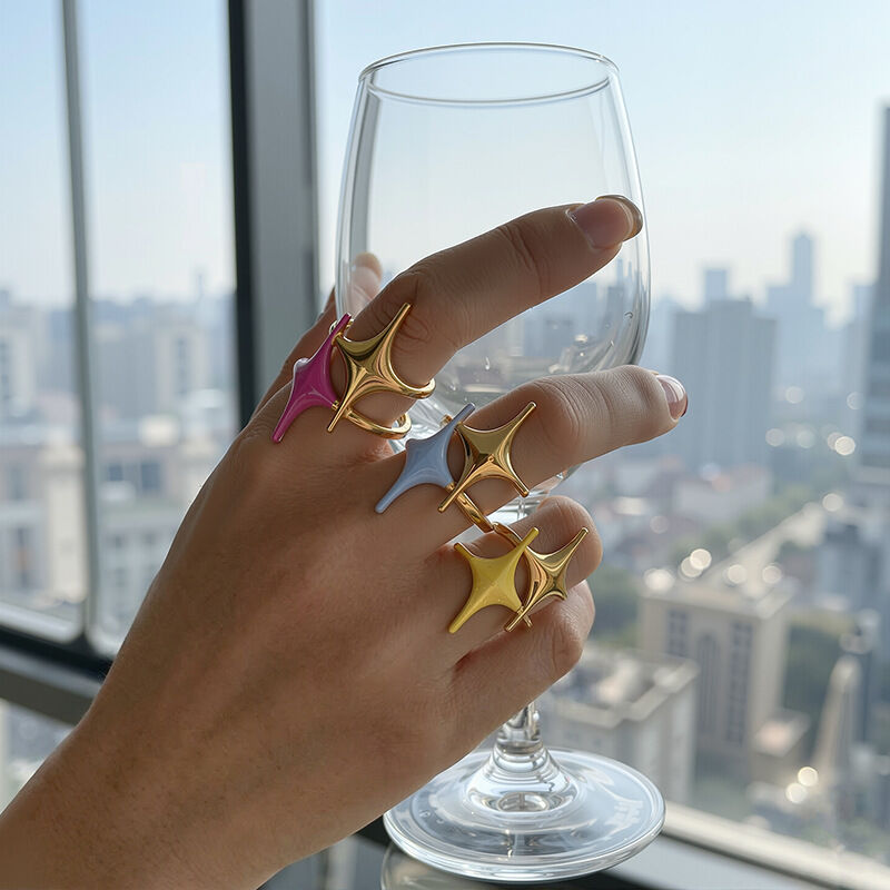 Anelli vistosi in acciaio inossidabile color oro con smalto a forma di stella, impermeabili.