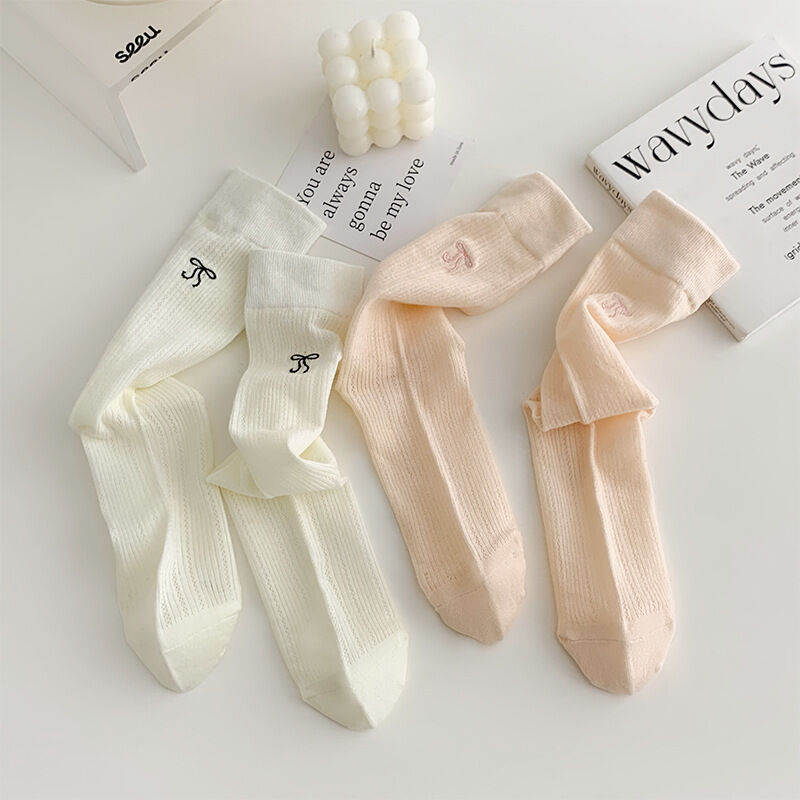 Slight Bounce Basic Solid Color Thin Bow Embroidery Mid-Calf Socks Picture4