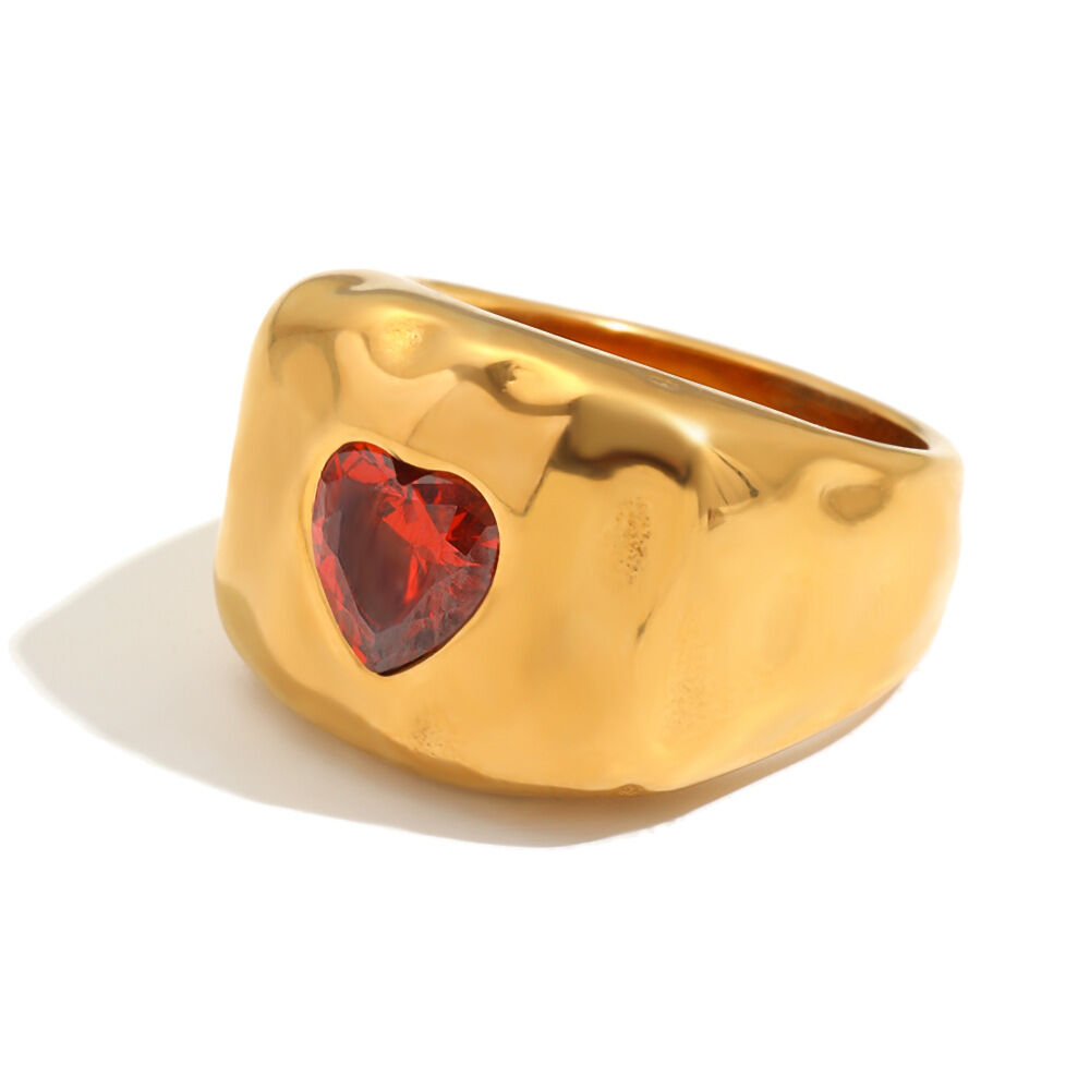 Luxurious Retro Heart Stainless Steel Waterproof Gold Color Zircon Women's Gemstone Rings
