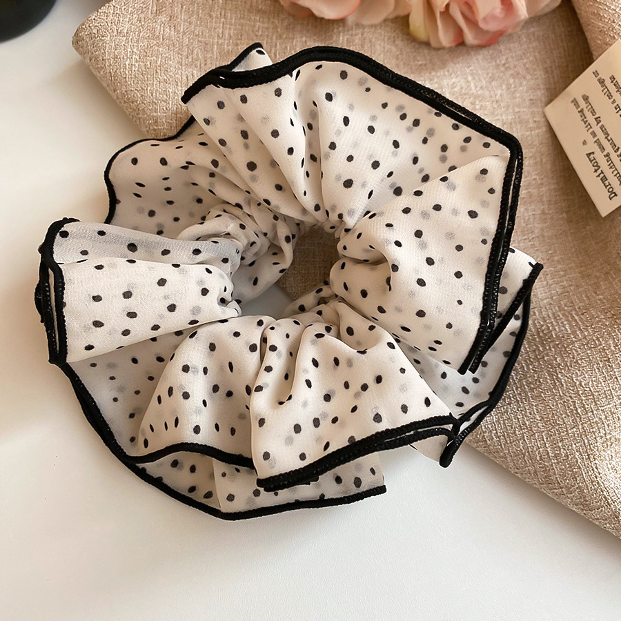 Simple Series Retro Polka Dots Fabric Scrunchies Picture2