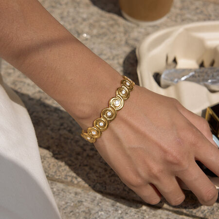 Luxurious Series Cute Patchwork Thread Stainless Steel Waterproof Gold Color Women's Cuff Bracelets 2