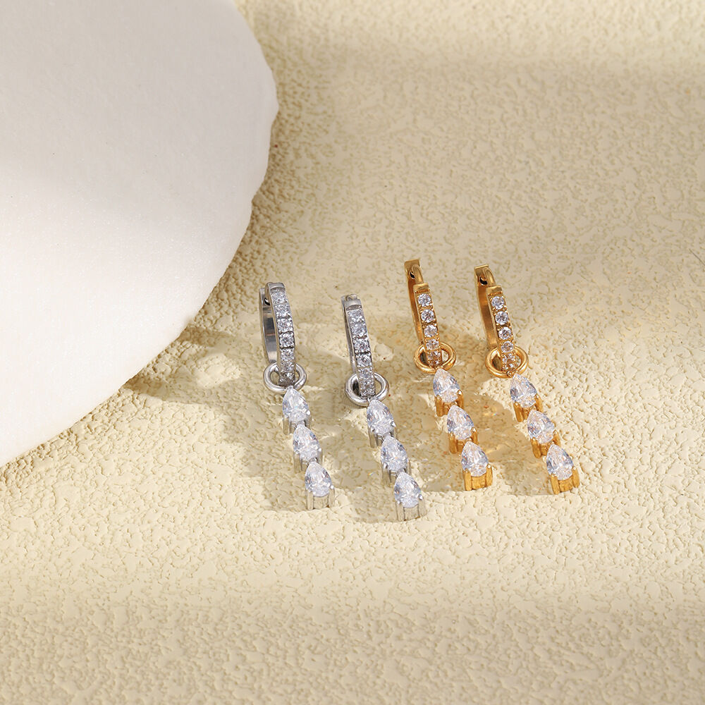 Schlichte, tropfenförmige Ohrhänger aus Edelstahl, wasserdicht, goldfarben, mit Zirkonia-Anhänger für Damen 2