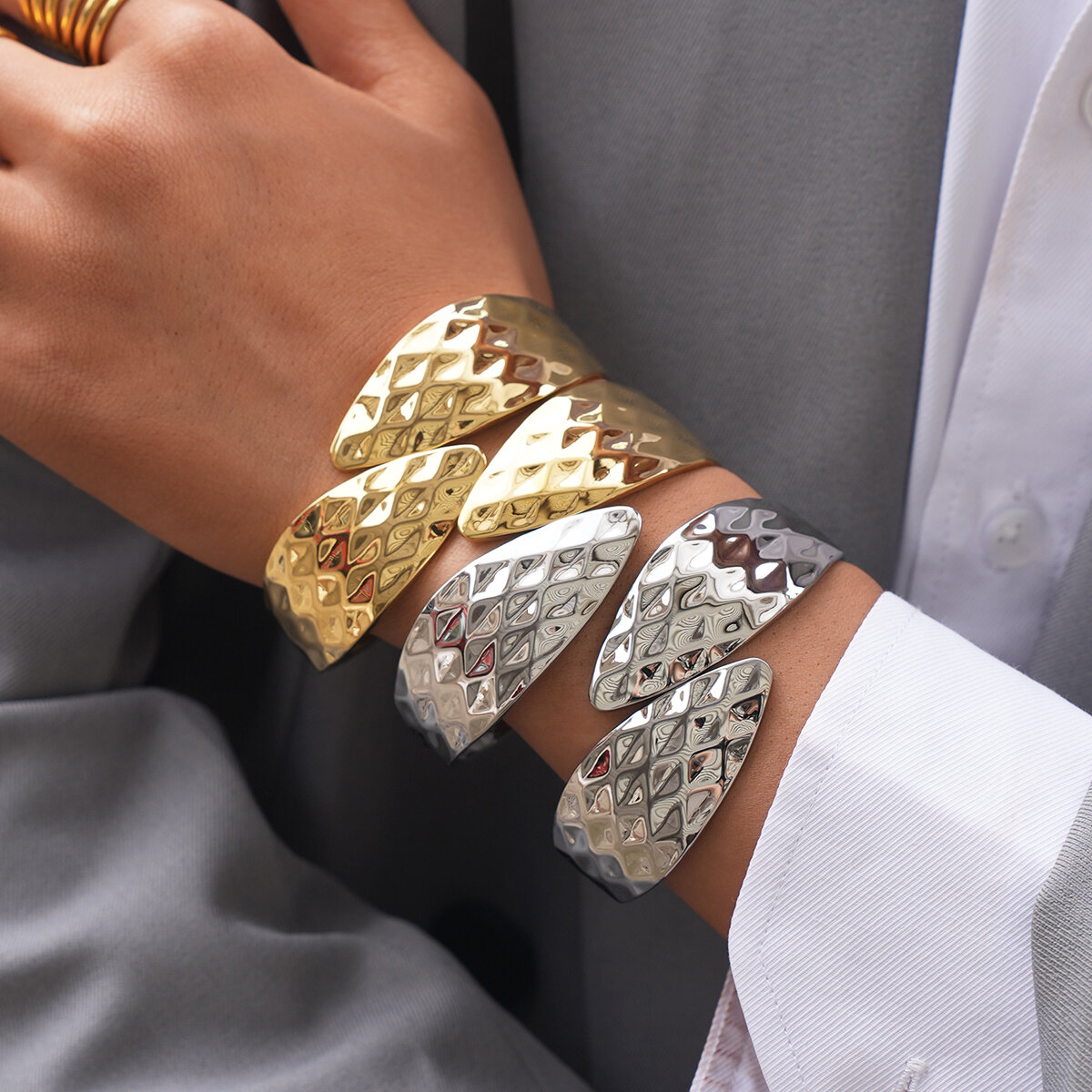 Simple Series Daily Irregular Shape Stainless Steel Waterproof   Gold Color  Women's Bangles Picture2