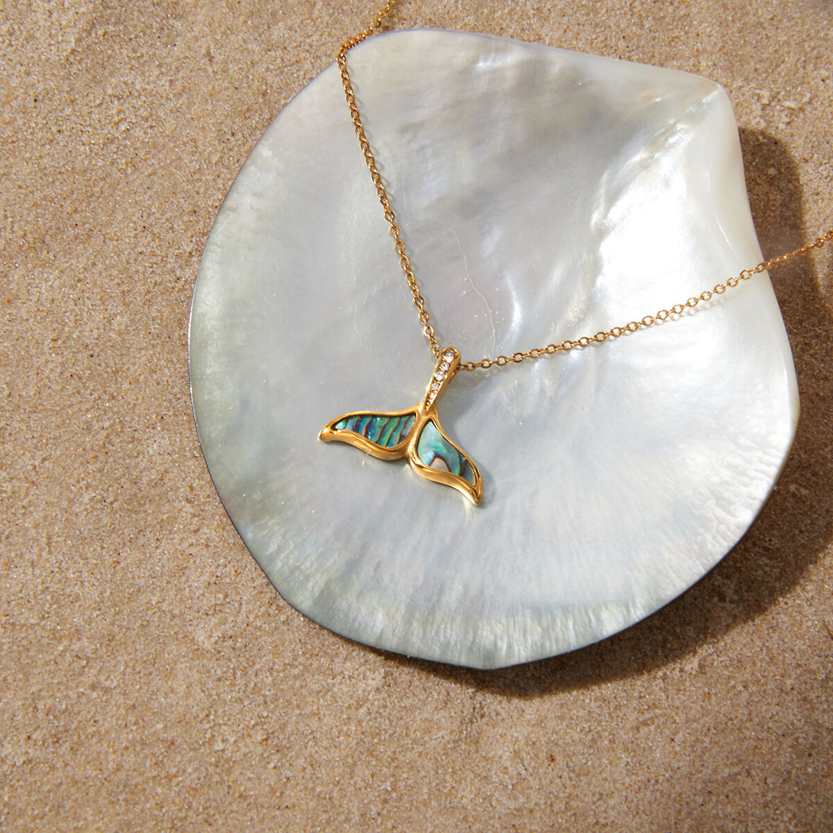 Vacation Oceanic Style Fish Shape Stainless Steel Waterproof Gold Color Shell Women's Pendant Necklaces h5 Picture5