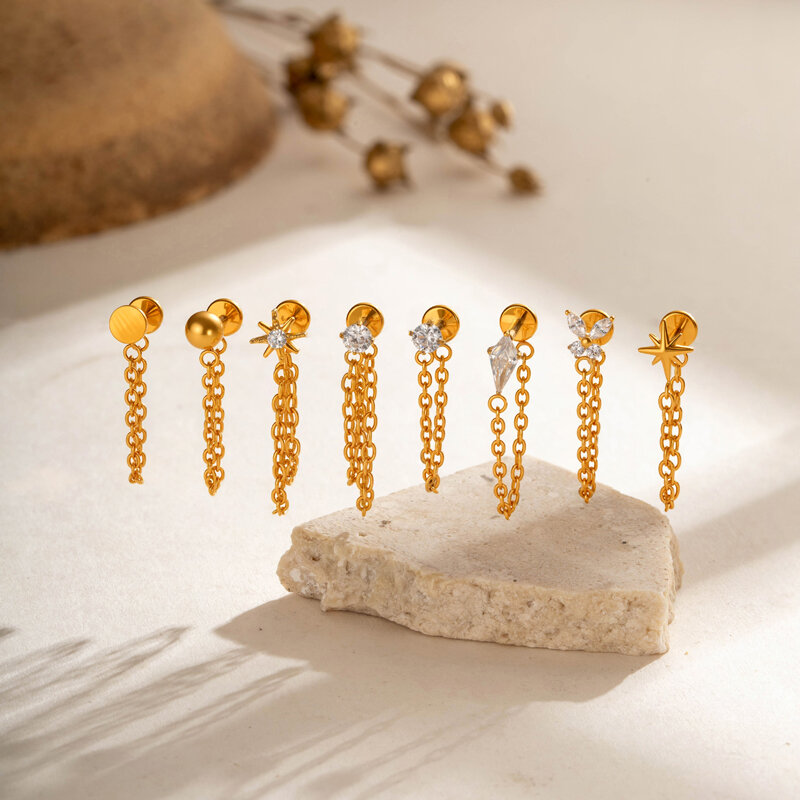 Orecchini da piercing da donna a forma geometrica di farfalla, in lega di titanio color oro con zirconi.