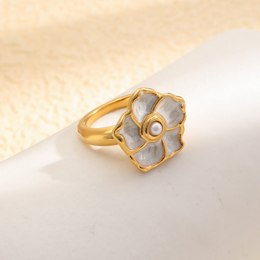 Simple Series Sweet Flower Stainless Steel Waterproof   Gold Color  Statement Rings h5 Picture2