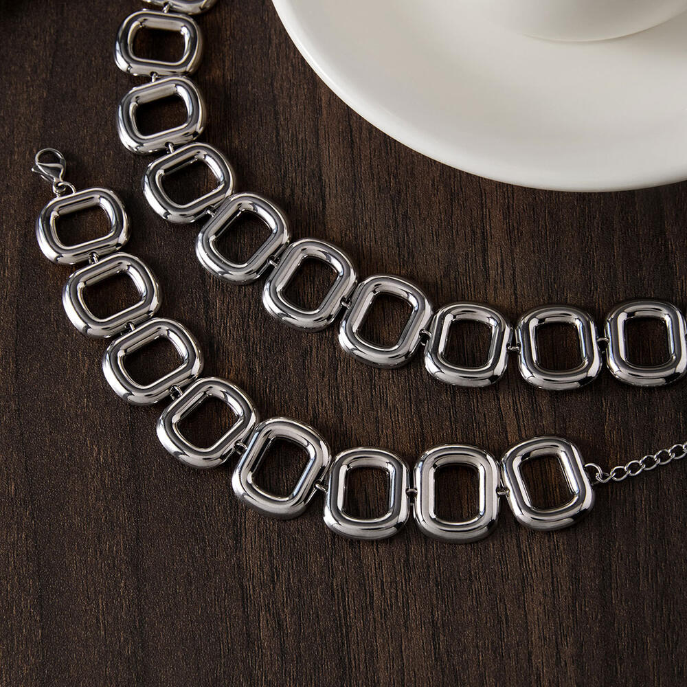 Simple Series Punk Circle Stainless Steel Waterproof Women's Necklaces Sets h5Picture2