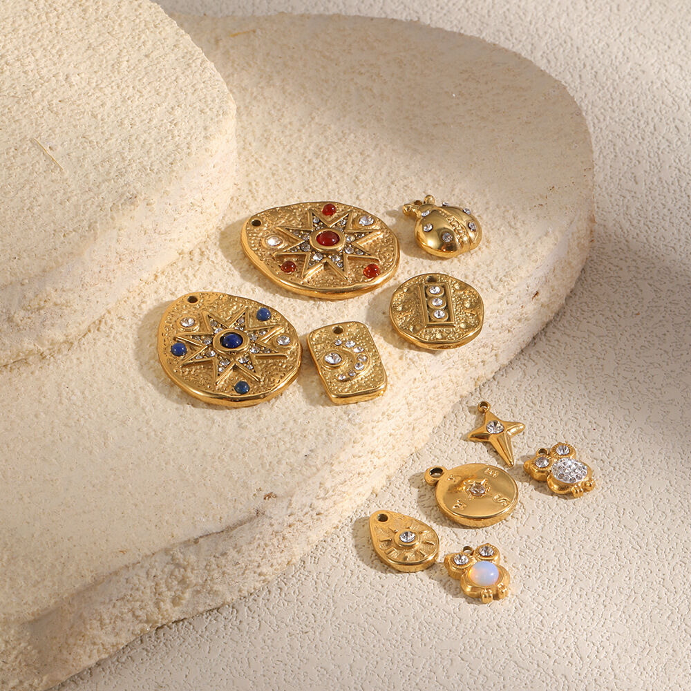 Retro Star Stainless Steel Waterproof Gold Color Rhinestone DIY Pendants h5Picture2