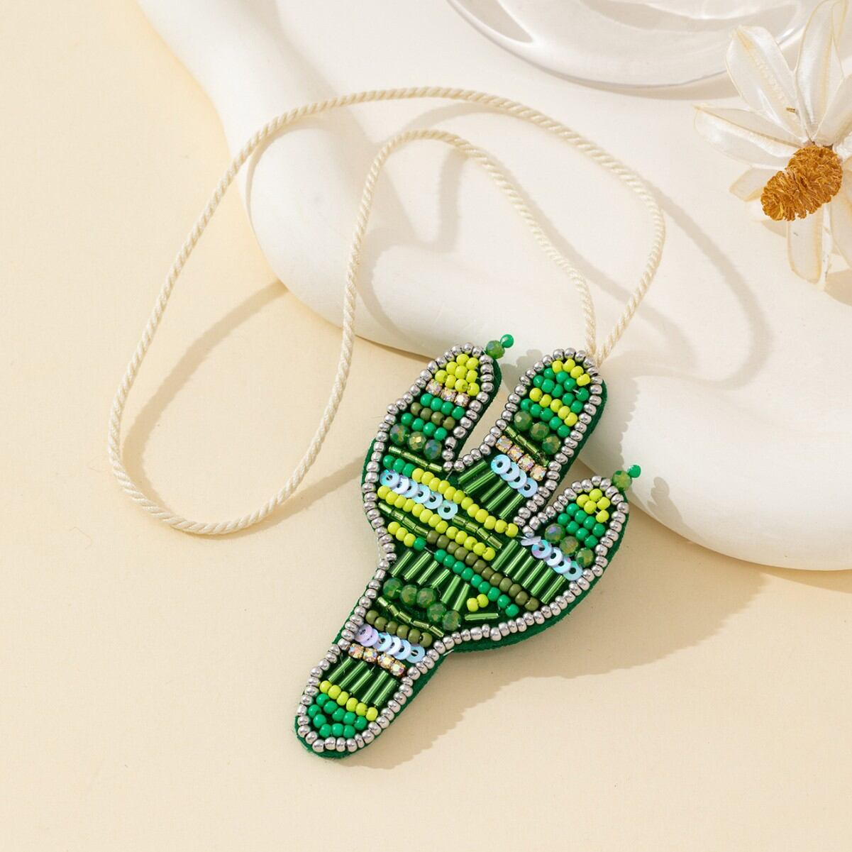 Luxurious Series Vacation Beads Plant Plastic Women's Bag Charms