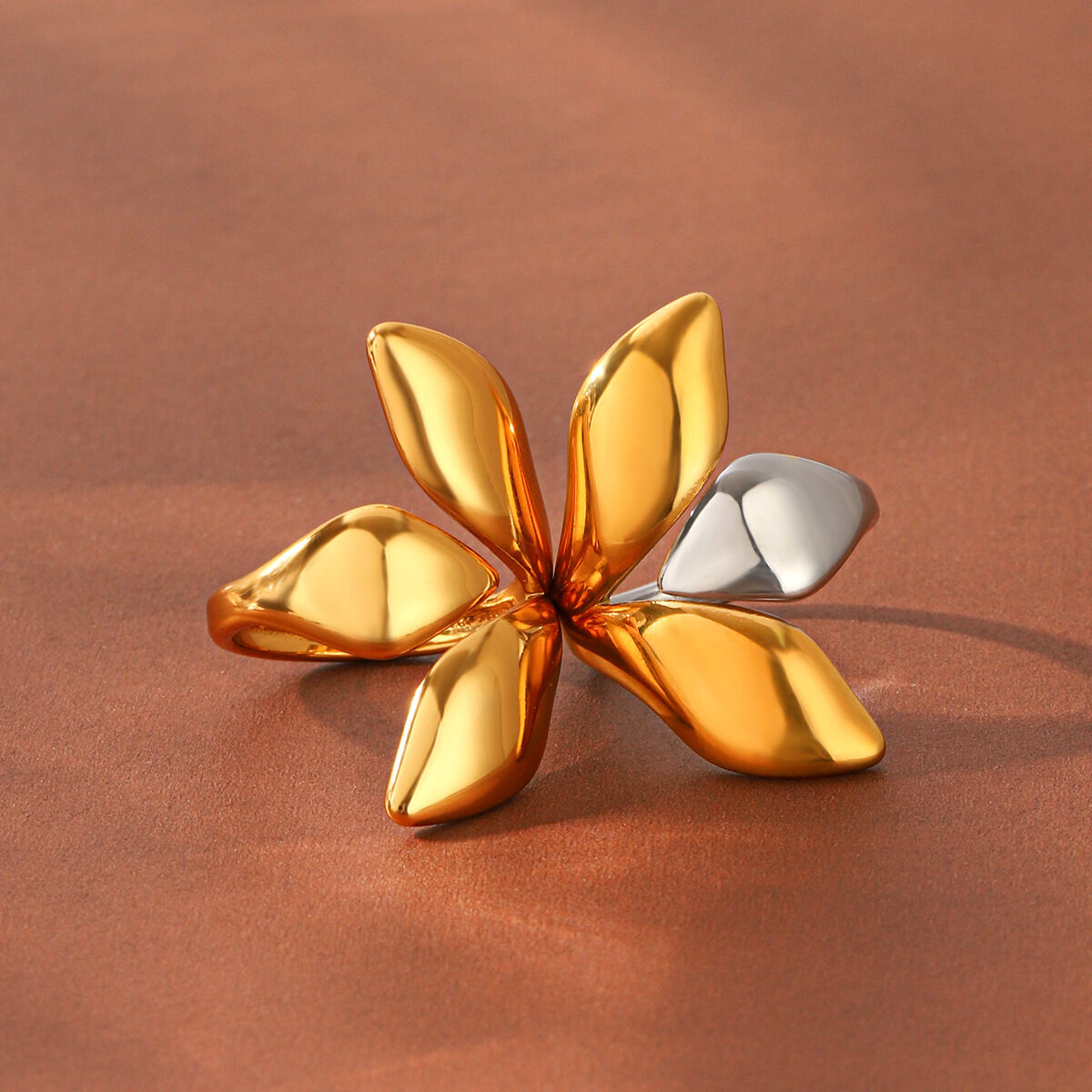 Simple Series Daily Leaf Stainless Steel Waterproof   Gold Color  Statement Rings h5 Picture4