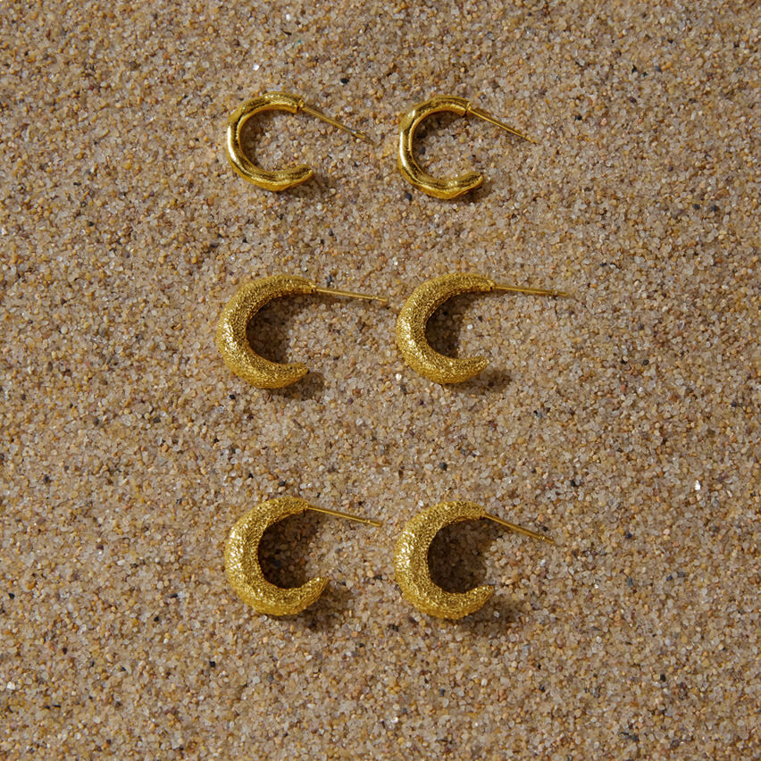 Simple Solid Color Stainless Steel Waterproof Gold Color Women's Stud Earrings
