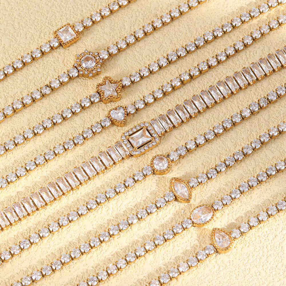 Pulseras de cadena de lujo para mujer, de acero inoxidable, impermeables, color dorado y con circonitas, con forma de corazón.
