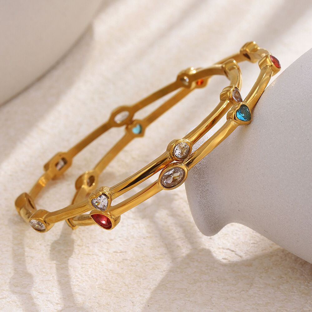 Luxurious Series Retro Heart Star Stainless Steel Waterproof Gold Color Zircon Women's Bangles Picture2