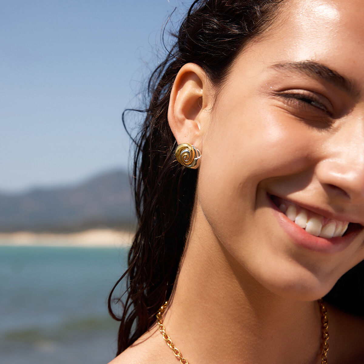 Casual Oceanic Style Mixed Color Lines Stainless Steel Waterproof   Gold Color  Women's Stud Earrings h5 Picture3