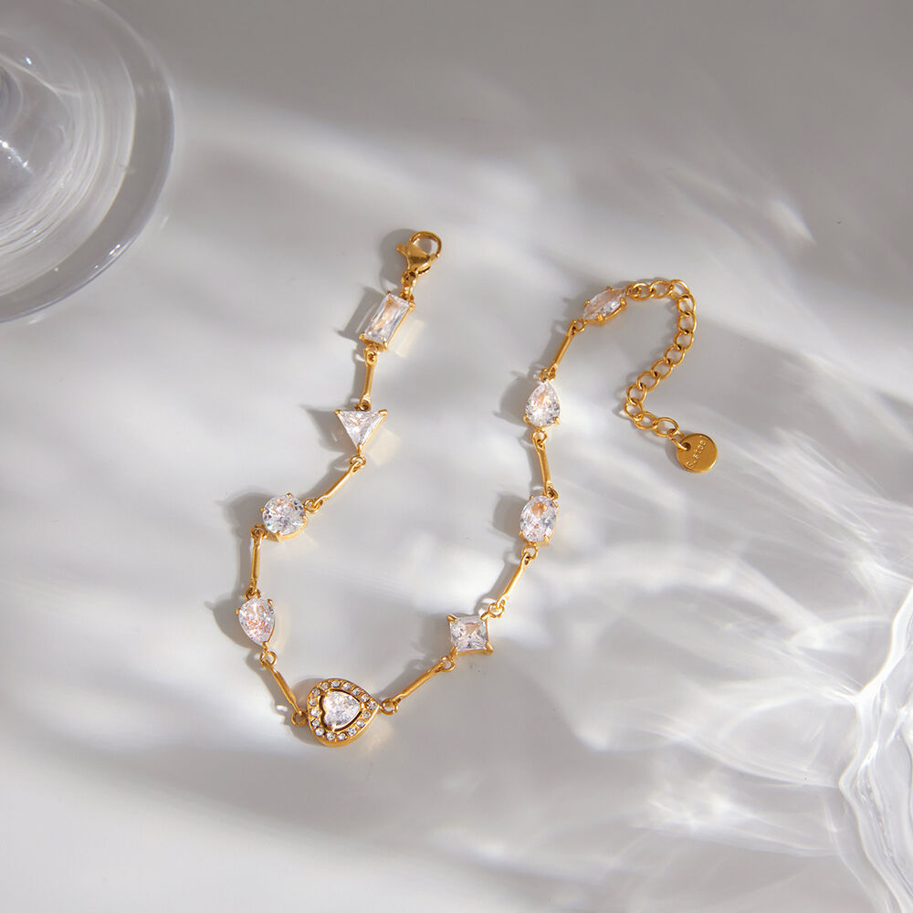 Simple Heart Stainless Steel Waterproof Gold Color Zircon Women's Charm Bracelets h5Picture3