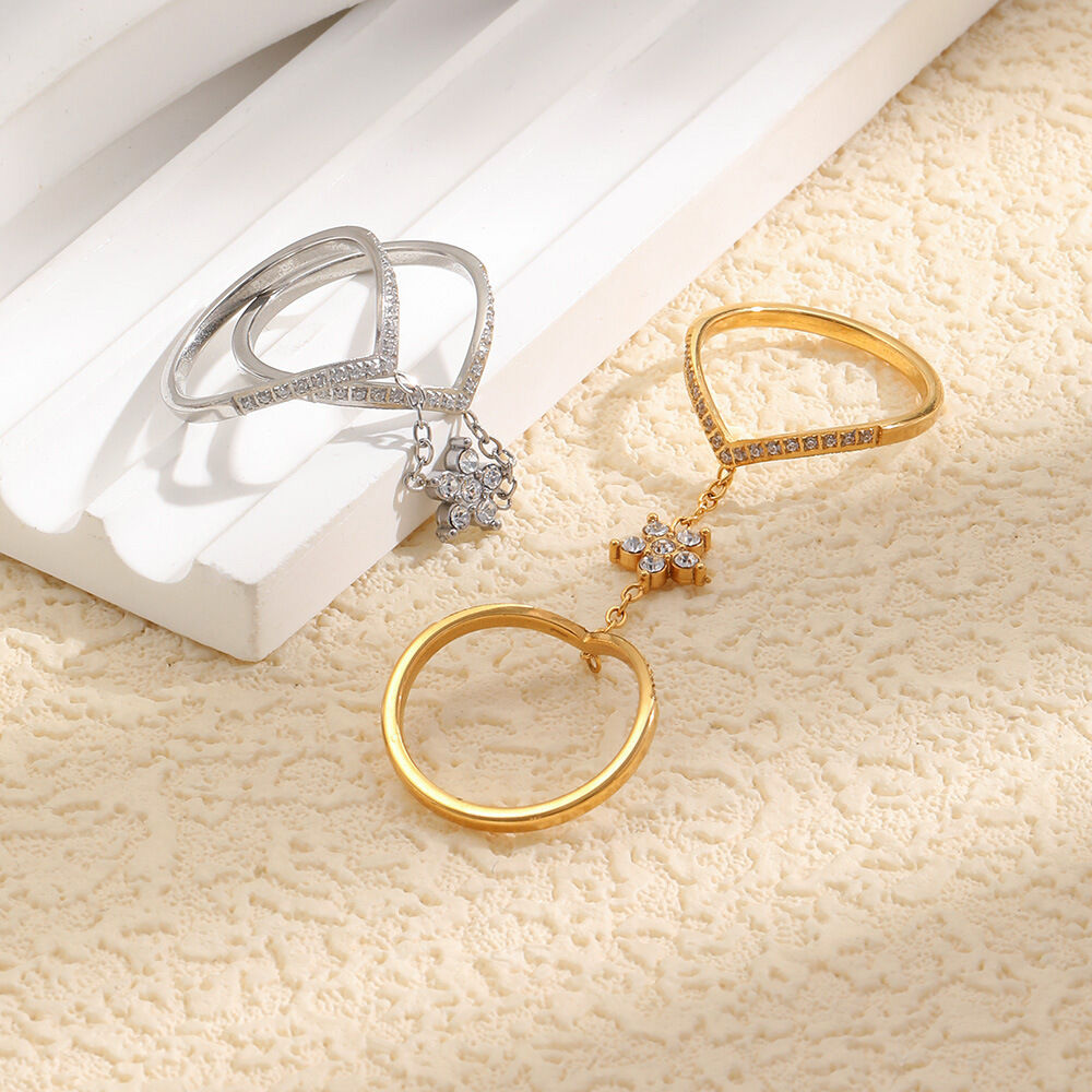 Luxurious Series Elegant Crown Stainless Steel Waterproof   Gold Color  Zircon Ring Sets 2