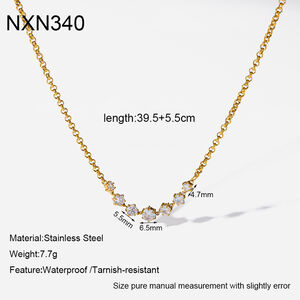 Luxuriöse, elegante, geometrische Halskette aus wasserdichtem Edelstahl in Goldfarbe mit Zirkonia-Besatz für Damen h5