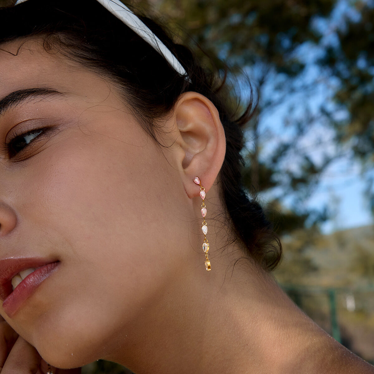 Boucles d'oreilles pendantes pour femme, en acier inoxydable imperméable, couleur or, avec pompon et zircon. 2