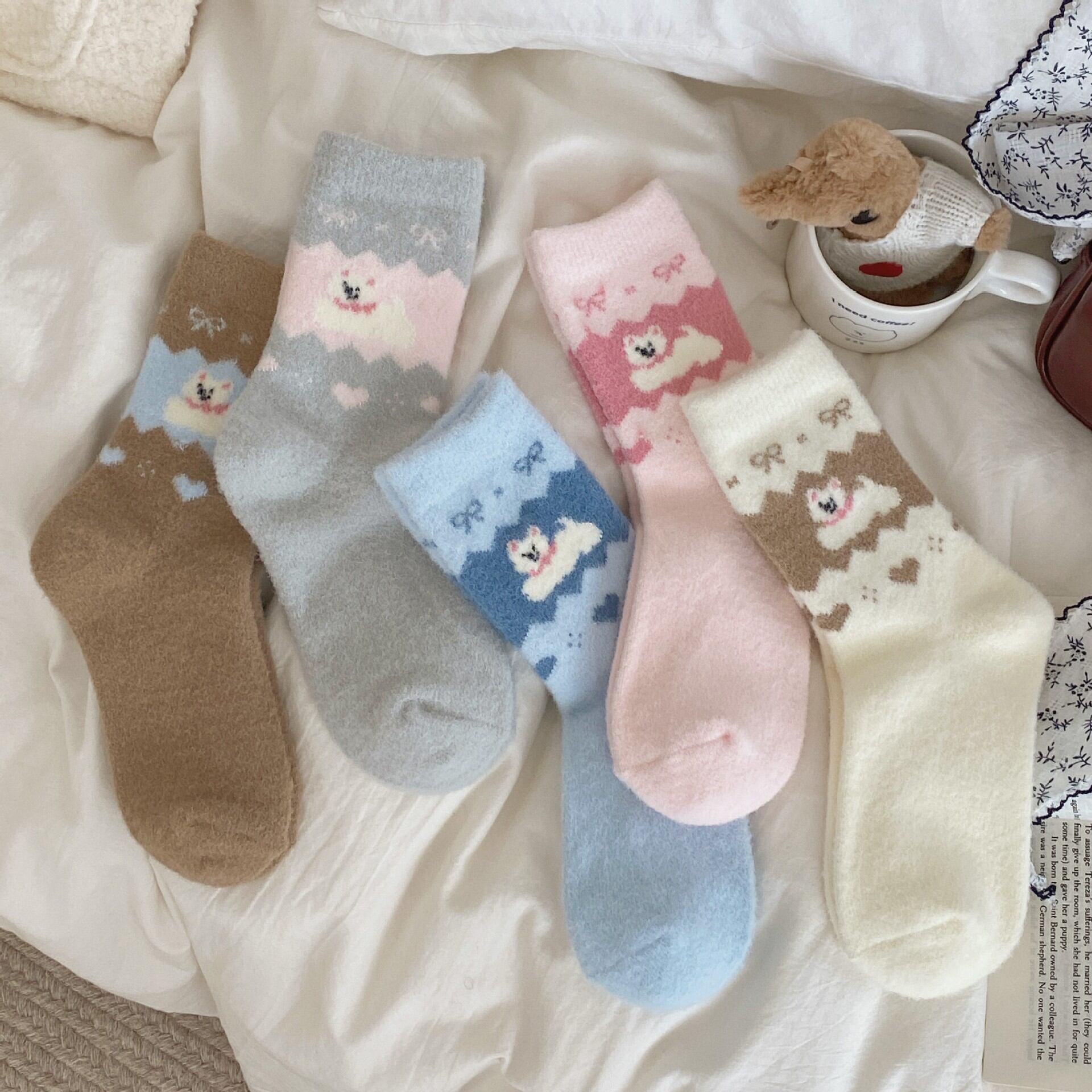 Slight Bounce Cute Animal Mid-Calf Socks