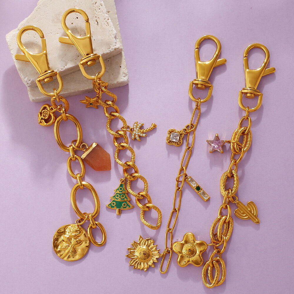 Flower Star Stainless Steel Gold Color Zircon Keychain 2