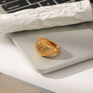Simple Series – Tägliche Statement-Ringe aus hohlem Edelstahl, wasserdicht, goldfarben h5 Bild3