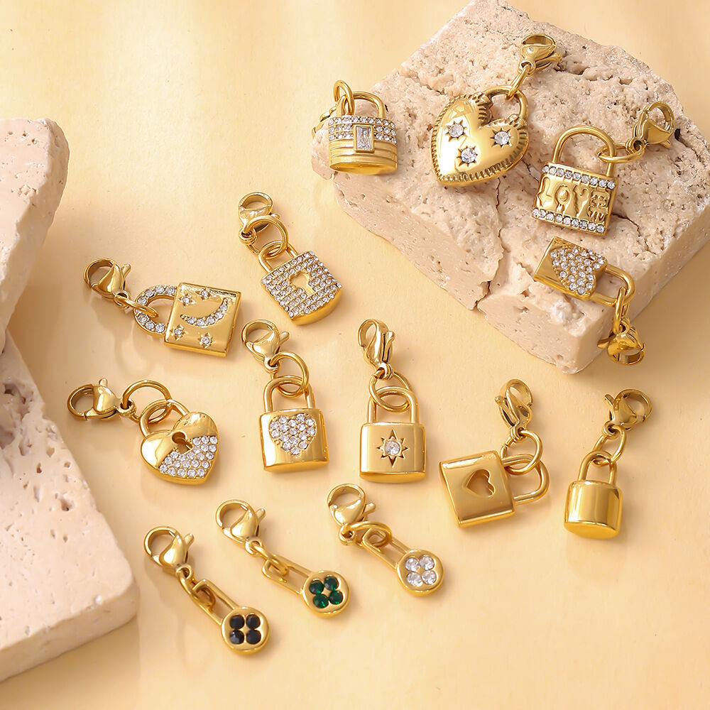 Ciondoli da donna Simple Series Daily Lock in acciaio inossidabile impermeabile color oro con strass 2