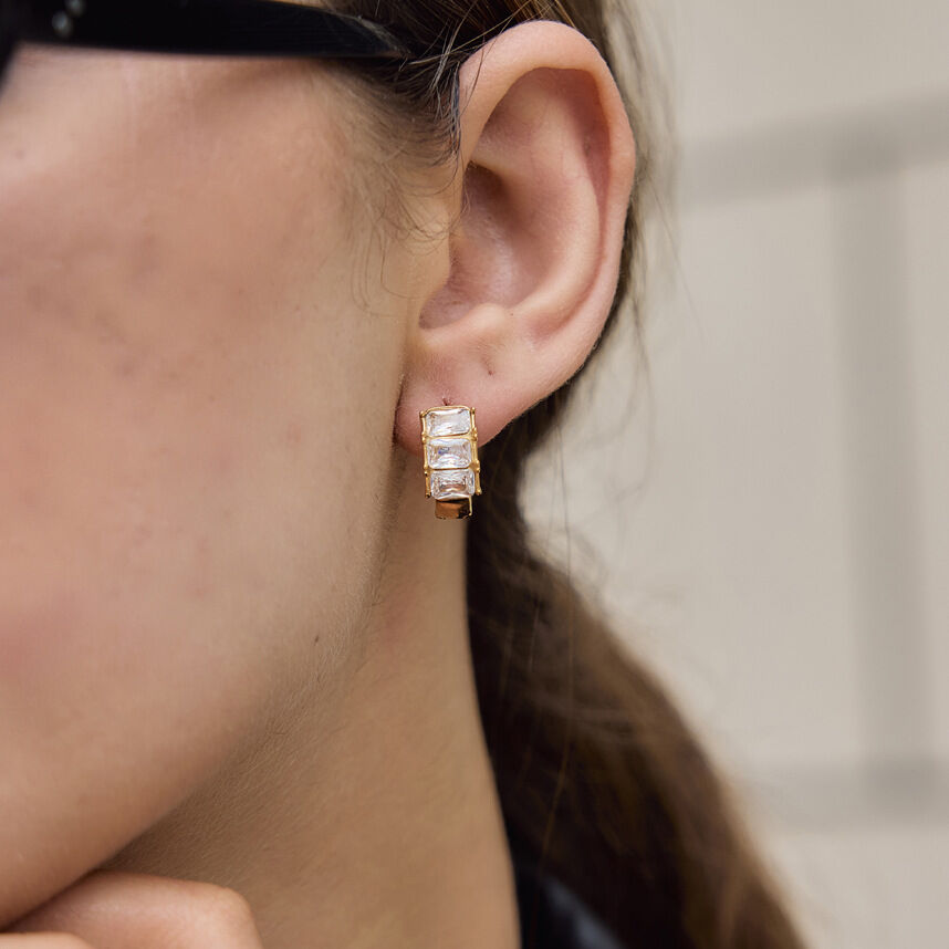 Luxurious Simple Rectangle Stainless Steel Waterproof Gold Color Zircon Women's Hoop Earrings Picture2