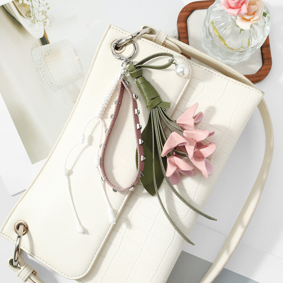 Simple Series Daily Flower Mixed Color Leather Bag Charms Picture5