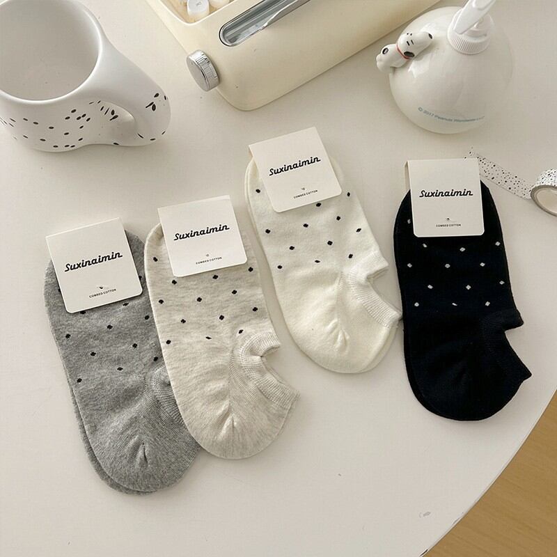 Einfache, gepunktete, niedrig geschnittene Socken Bild2