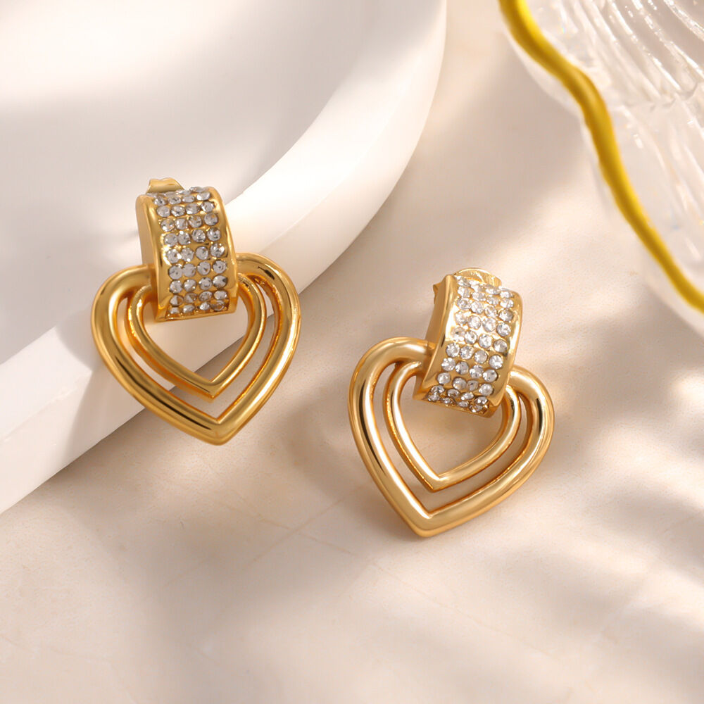 Simple Series Elegant Heart Stainless Steel Waterproof   Gold Color  Women's Stud Earrings Picture2